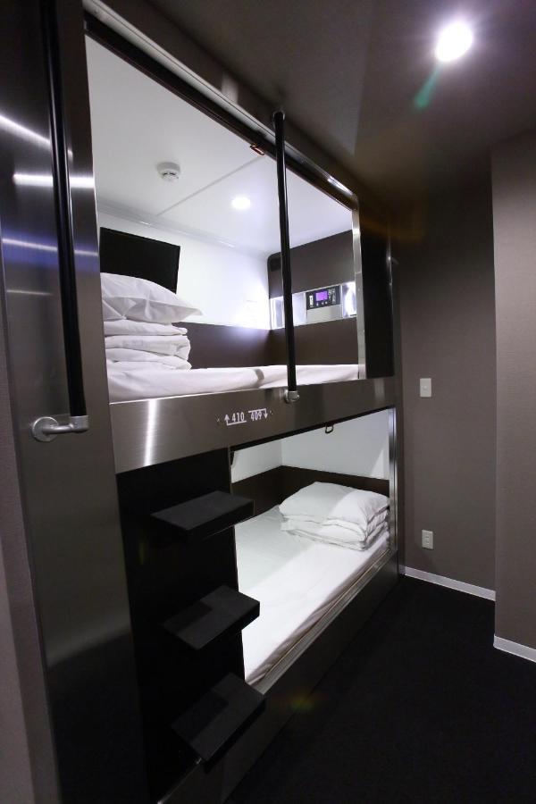 Capsule Hotel Valie Ebisucho Οσάκα Εξωτερικό φωτογραφία